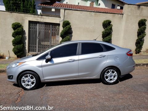 Ford Fiesta Sedan Ford Fiesta Sedan