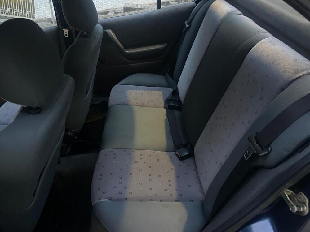 Ford Fiesta Sedan