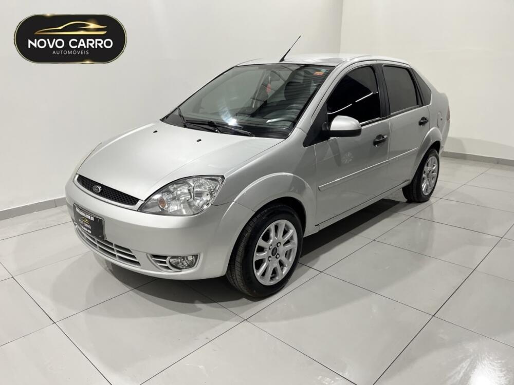 Ford Fiesta Sedan
