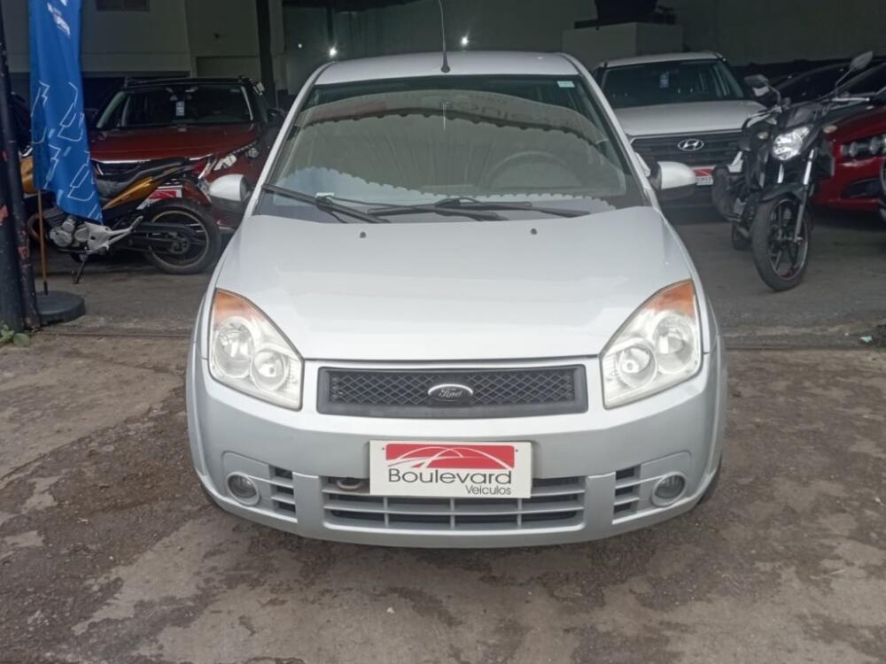 Ford Fiesta Sedan