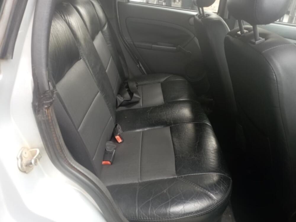 Ford Fiesta Sedan