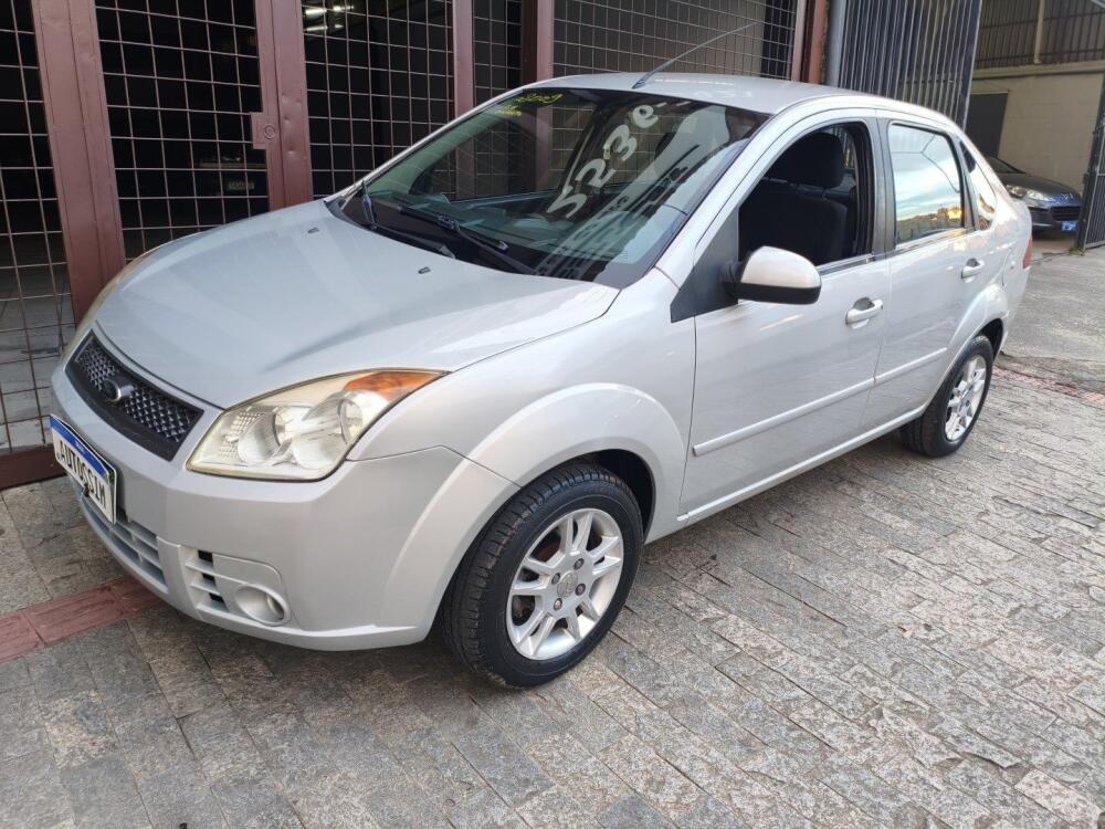 Ford Fiesta Sedan