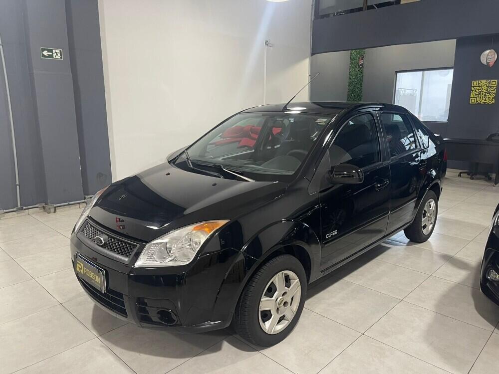 Ford Fiesta Sedan