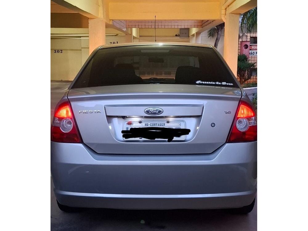 Ford Fiesta Sedan