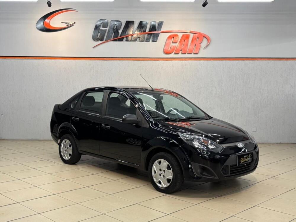 Ford Fiesta Sedan
