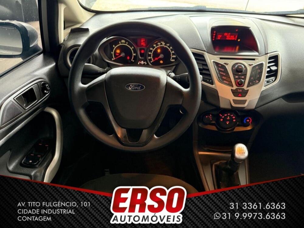 Ford Fiesta Sedan