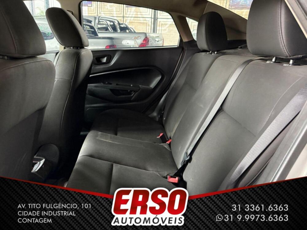 Ford Fiesta Sedan