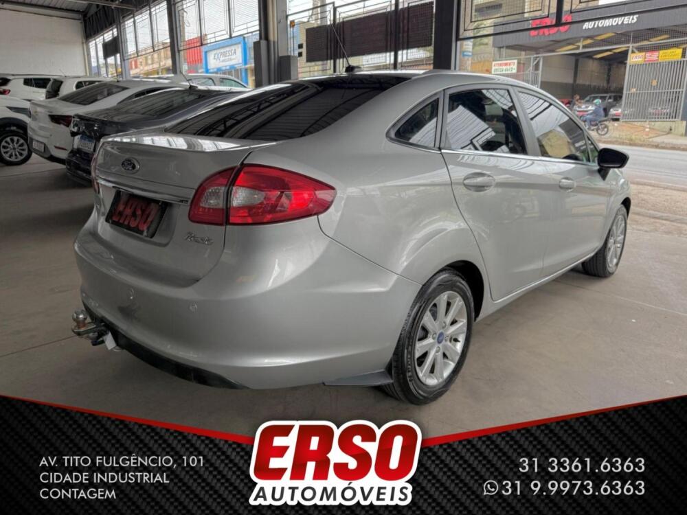 Ford Fiesta Sedan