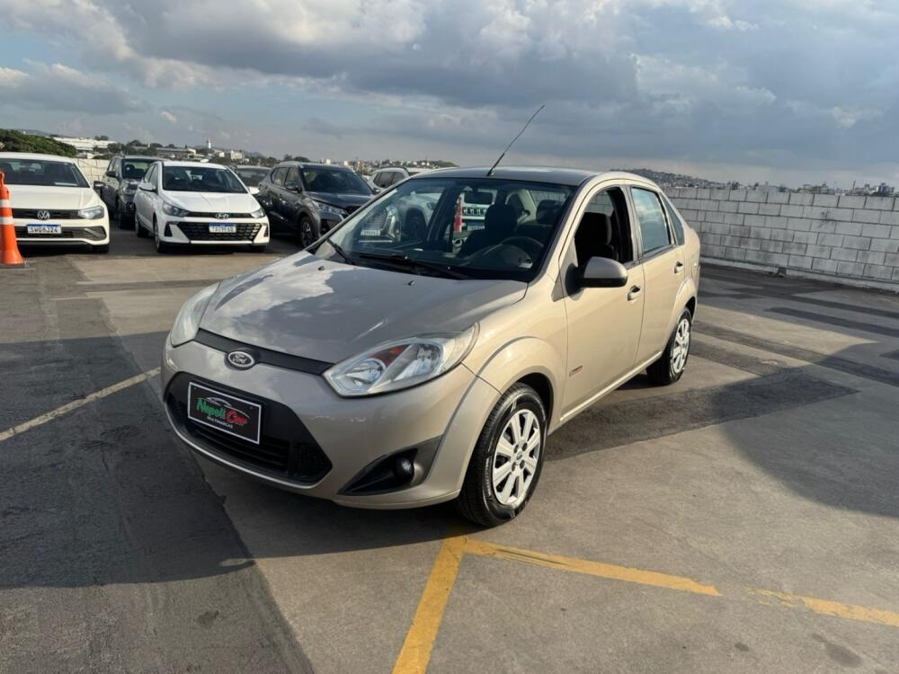 Ford Fiesta Sedan
