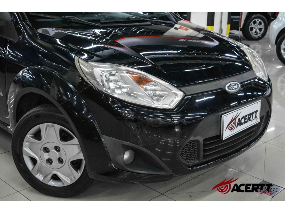 Ford Fiesta Sedan