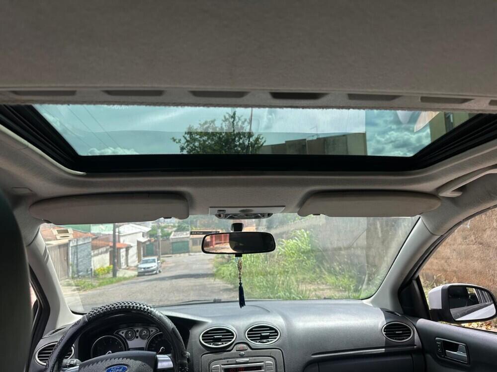 Ford Fiesta Sedan