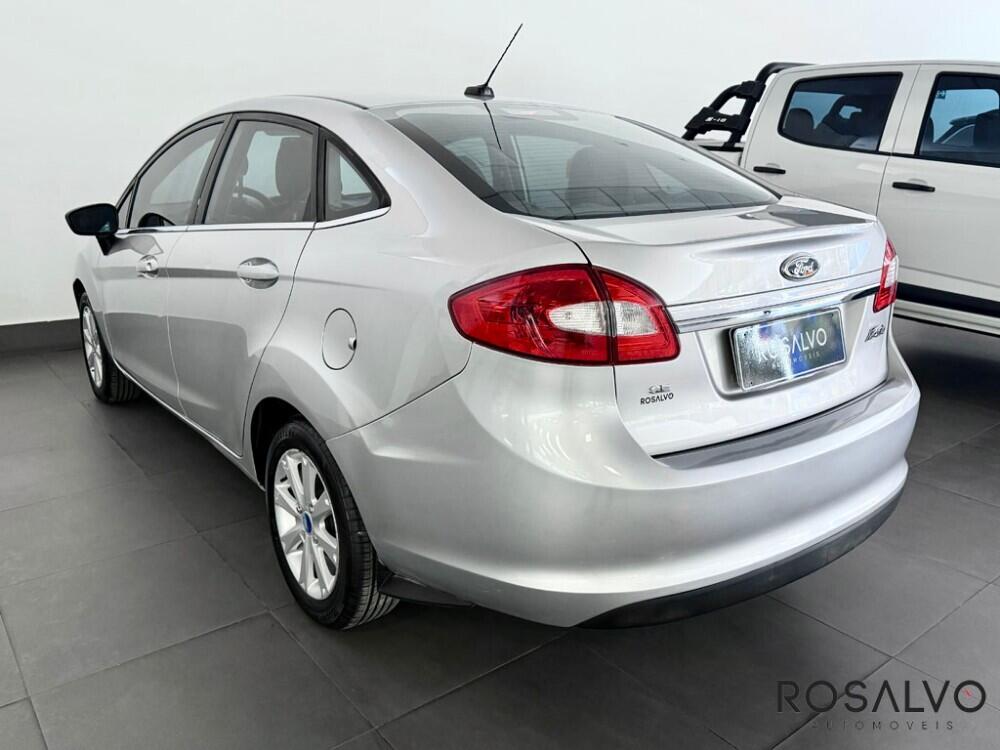 Ford Fiesta Sedan