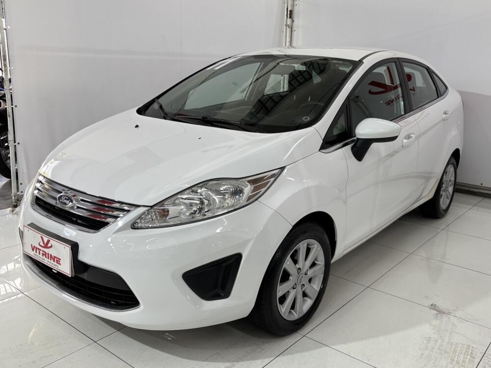 Ford Fiesta Sedan