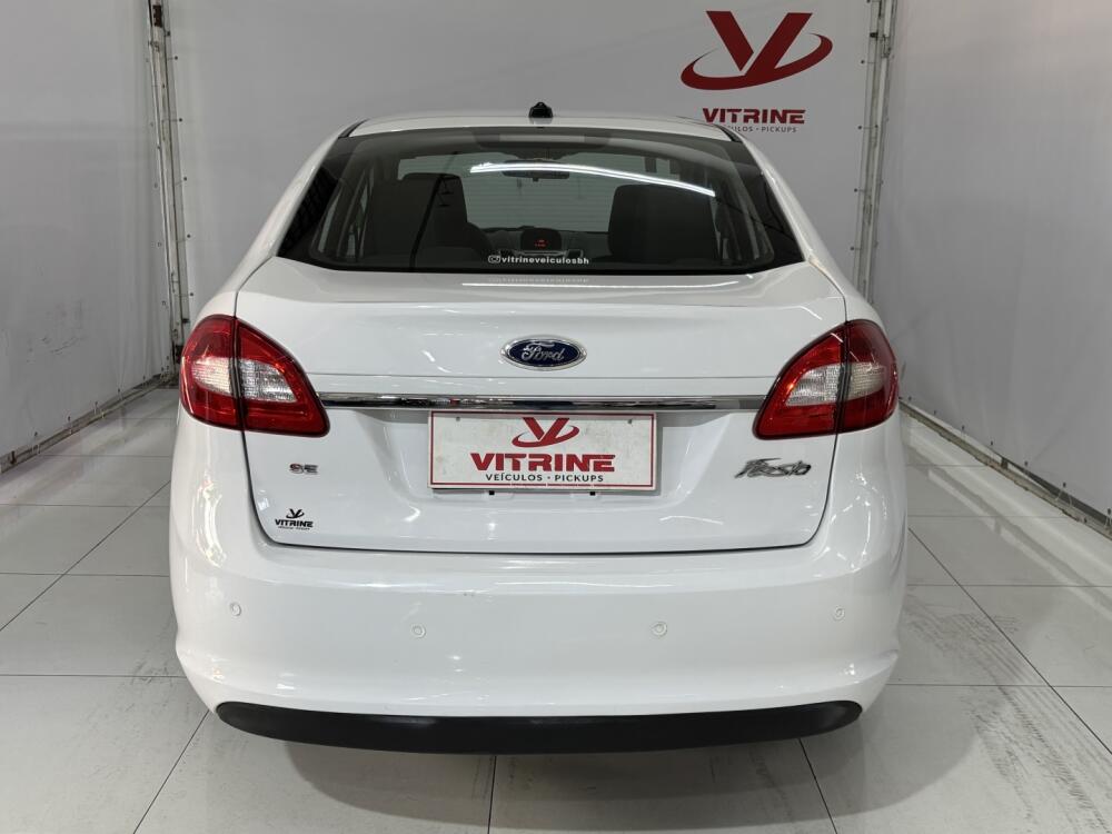 Ford Fiesta Sedan