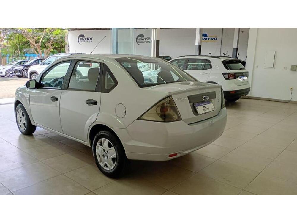 Ford Fiesta Sedan