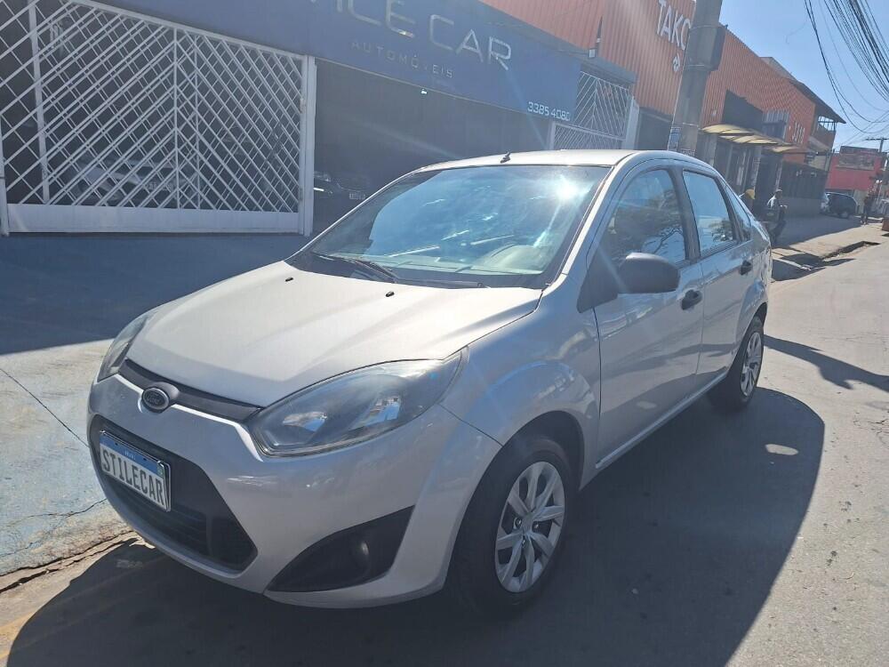 Ford Fiesta Sedan