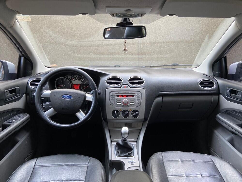 Ford Fiesta Sedan