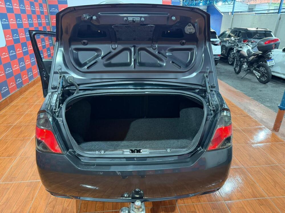 Ford Fiesta Sedan