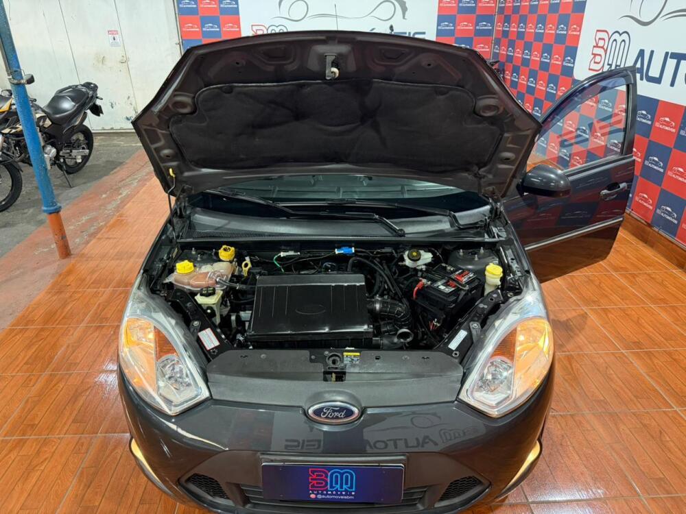 Ford Fiesta Sedan