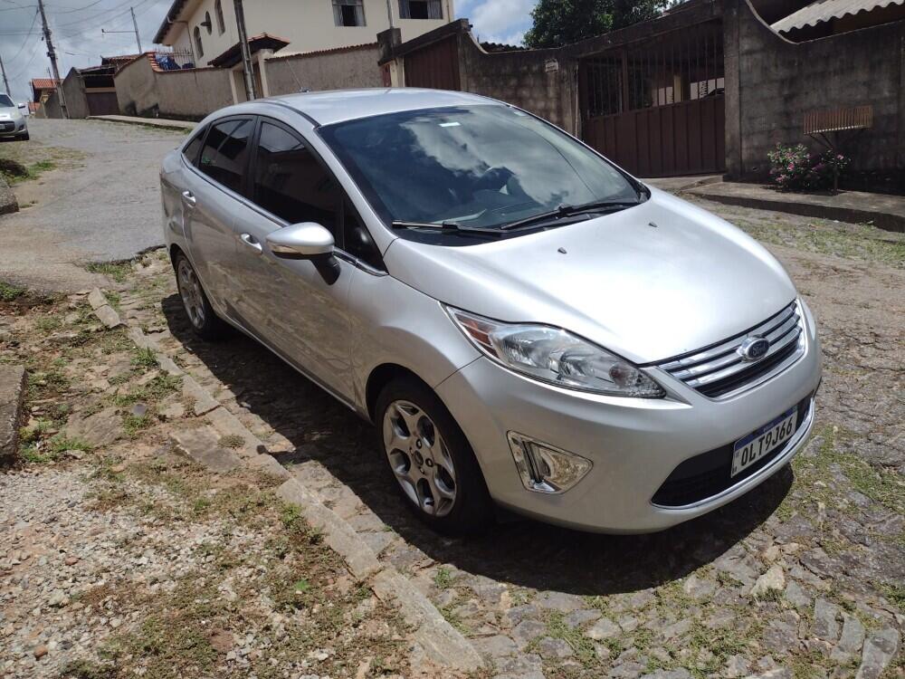Ford Fiesta Sedan
