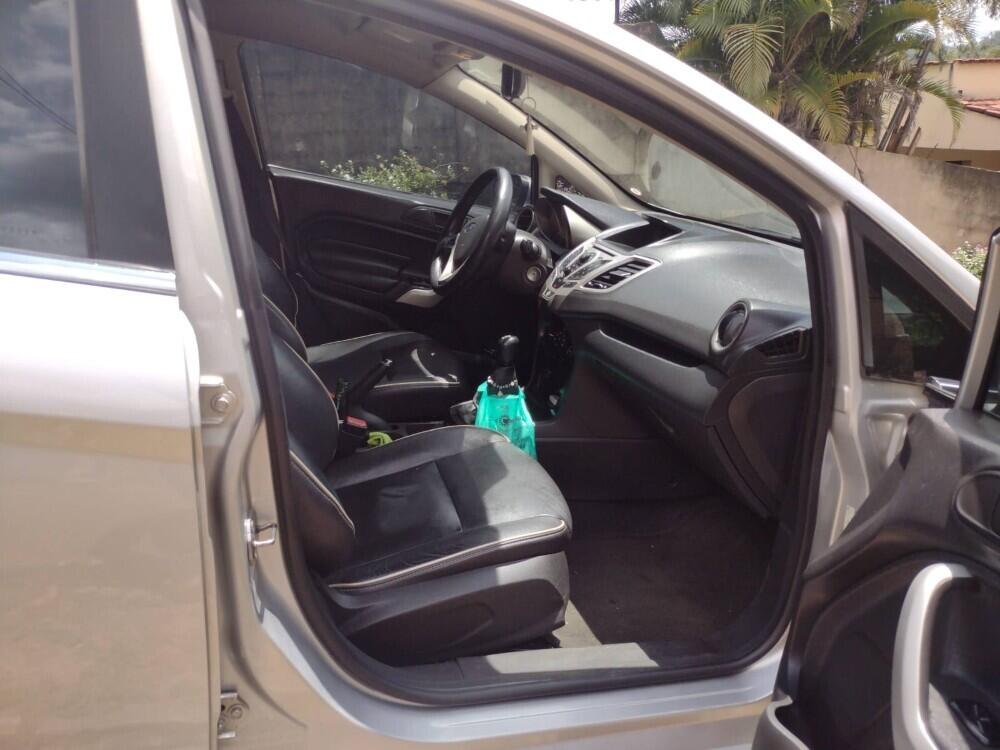 Ford Fiesta Sedan
