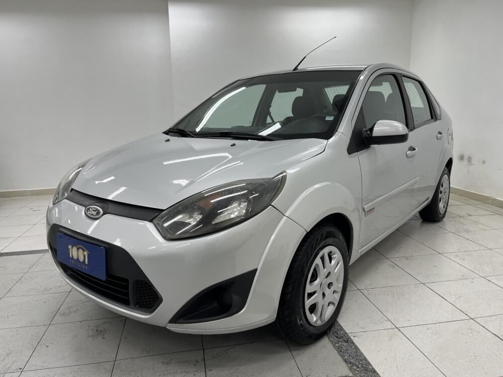 Ford Fiesta Sedan