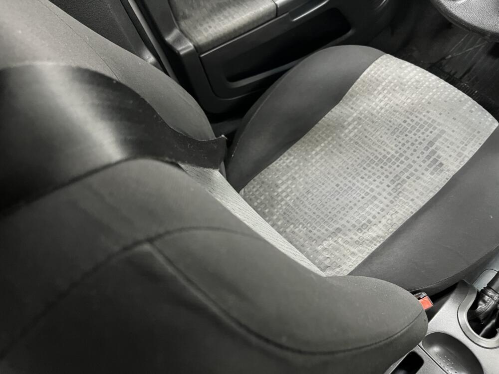 Ford Fiesta Sedan