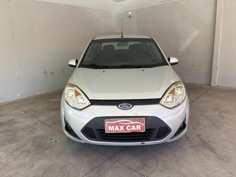 Ford Fiesta Sedan