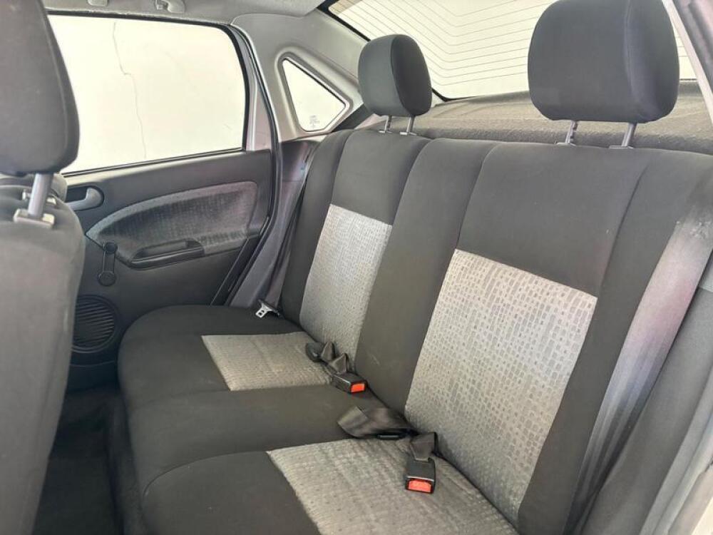 Ford Fiesta Sedan