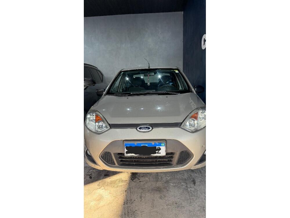 Ford Fiesta Sedan