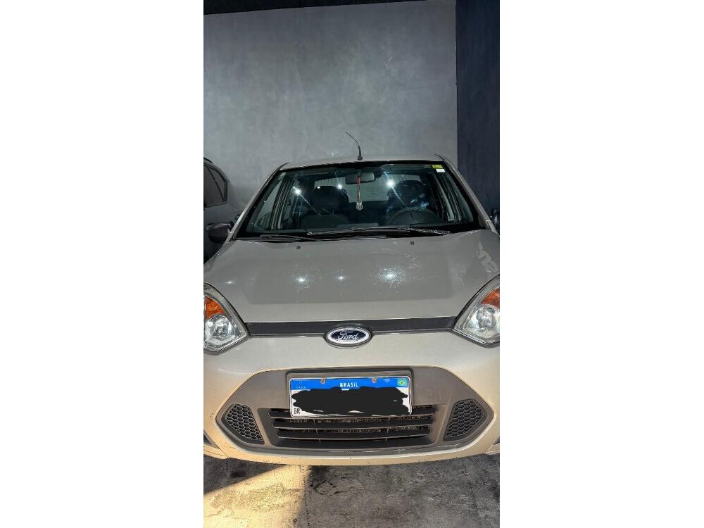 Ford Fiesta Sedan