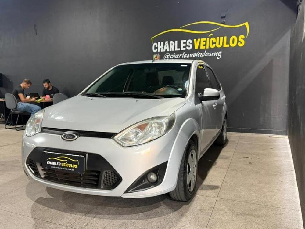 Ford Fiesta Sedan