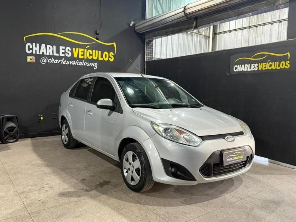 Ford Fiesta Sedan