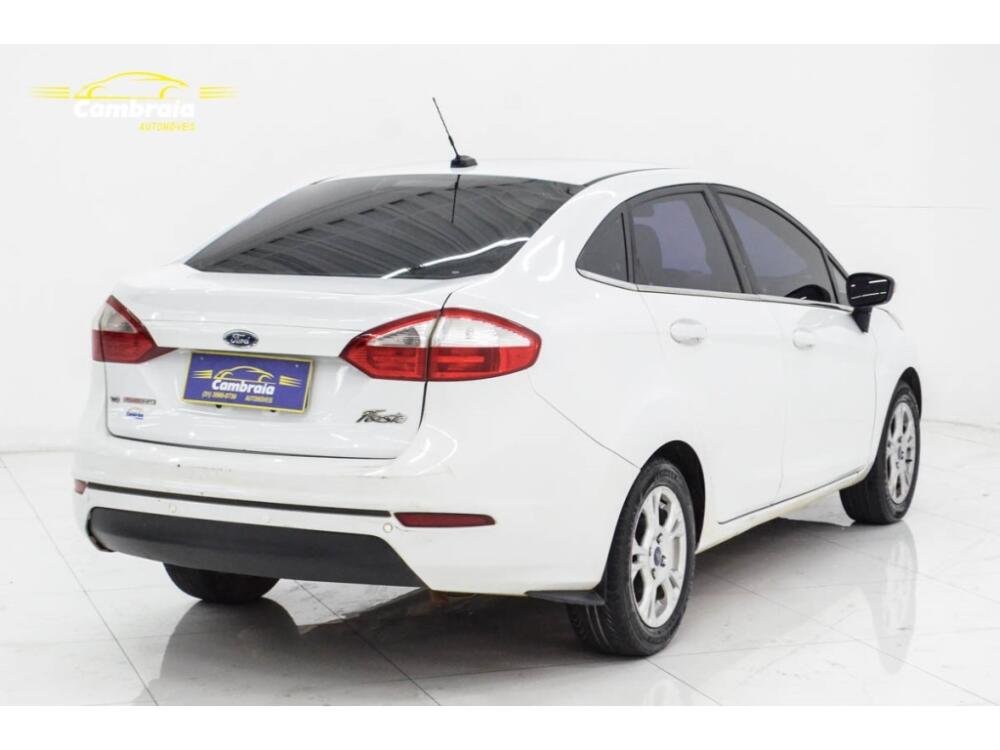 Ford Fiesta Sedan