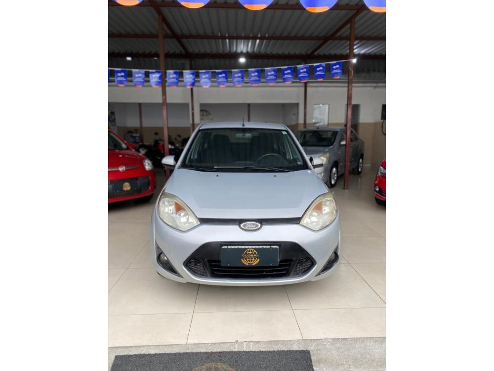 Ford Fiesta Sedan