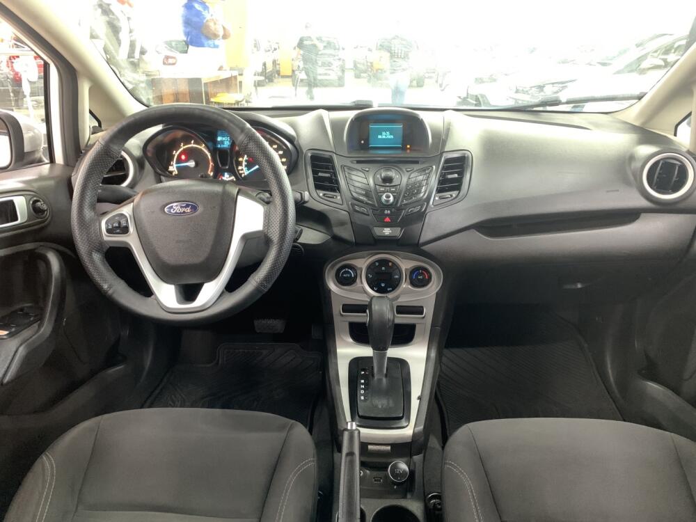 Ford Fiesta Sedan