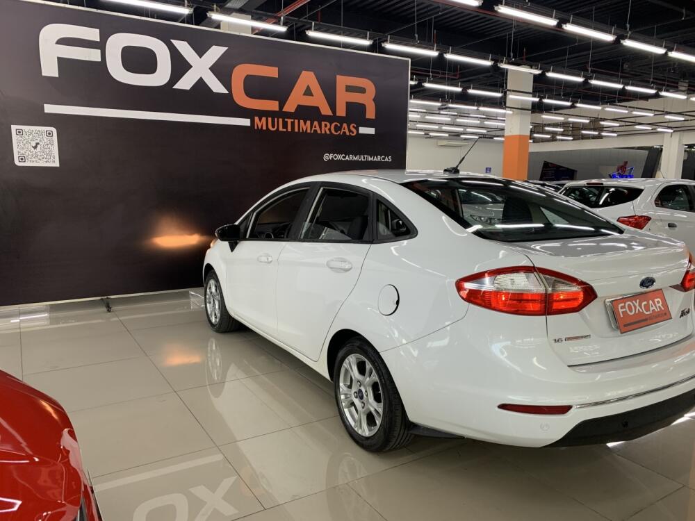 Ford Fiesta Sedan