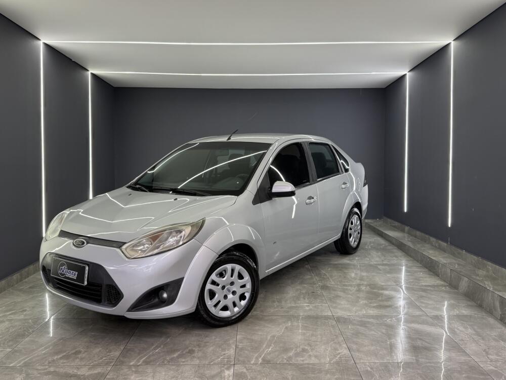 Ford Fiesta Sedan