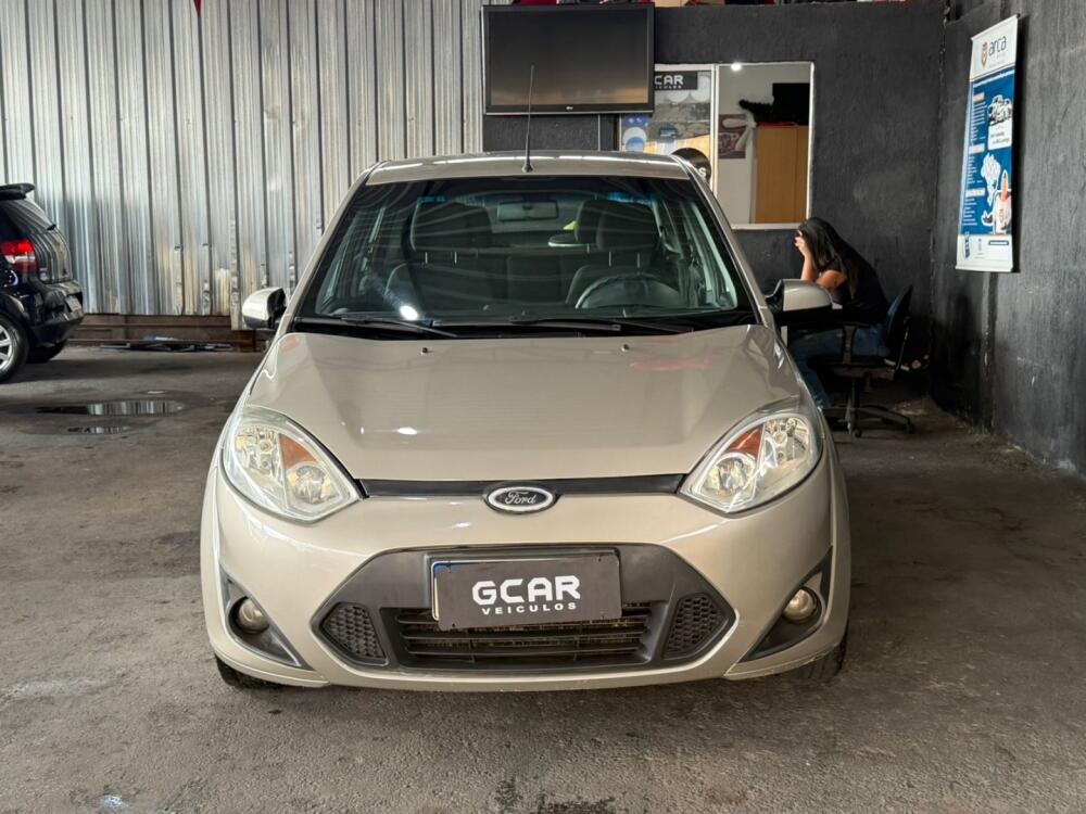 Ford Fiesta Sedan