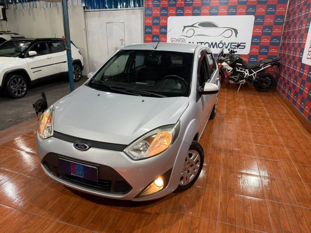 Ford Fiesta Sedan