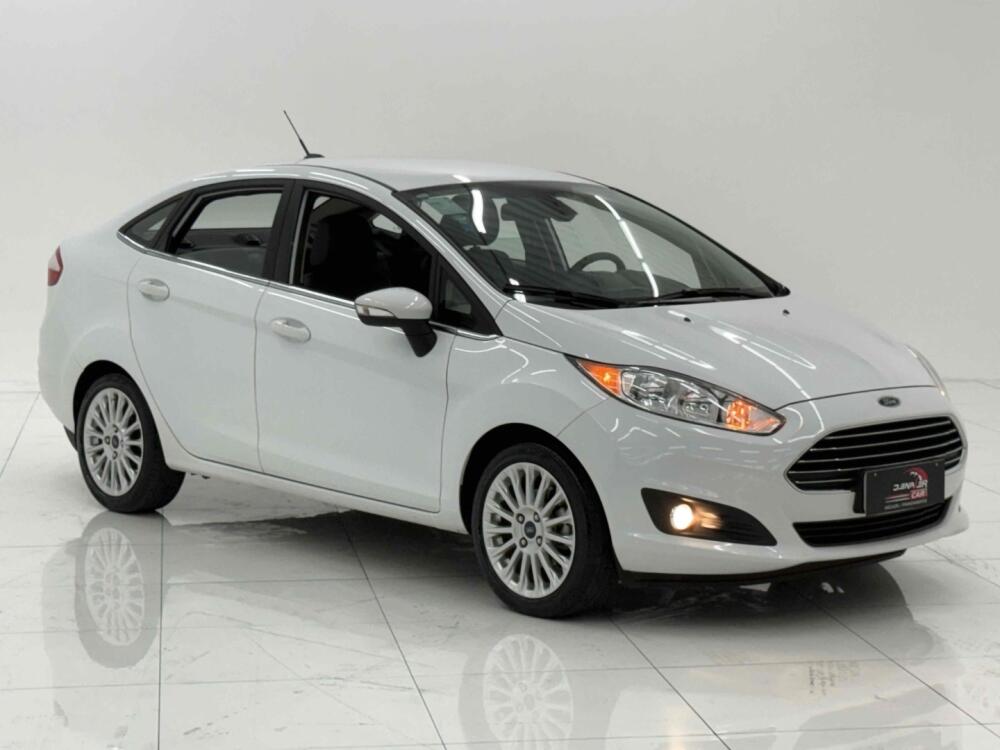 Ford Fiesta Sedan