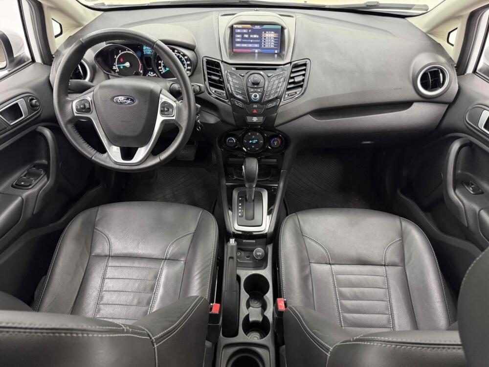 Ford Fiesta Sedan