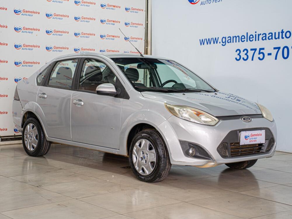 Ford Fiesta Sedan