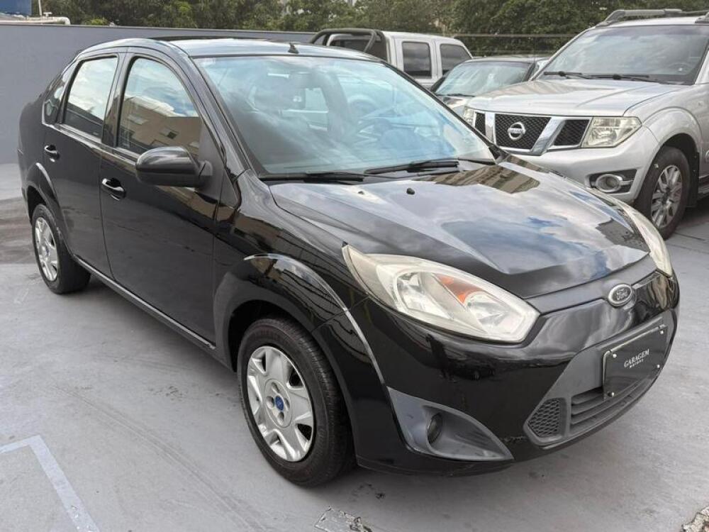 Ford Fiesta Sedan