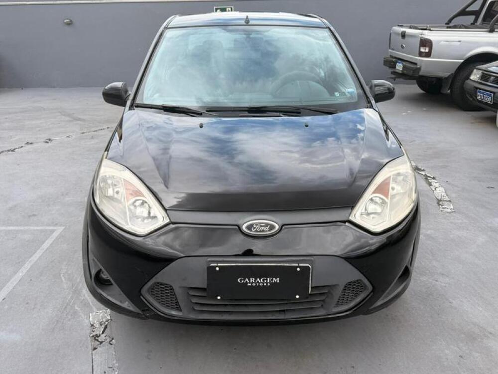Ford Fiesta Sedan