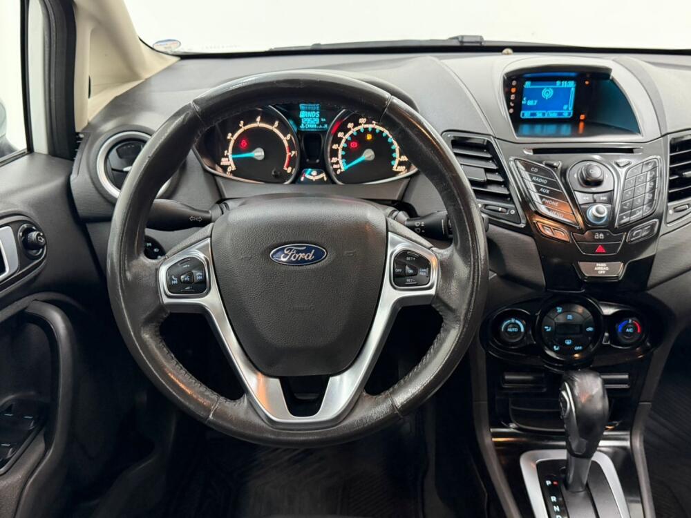 Ford Fiesta Sedan
