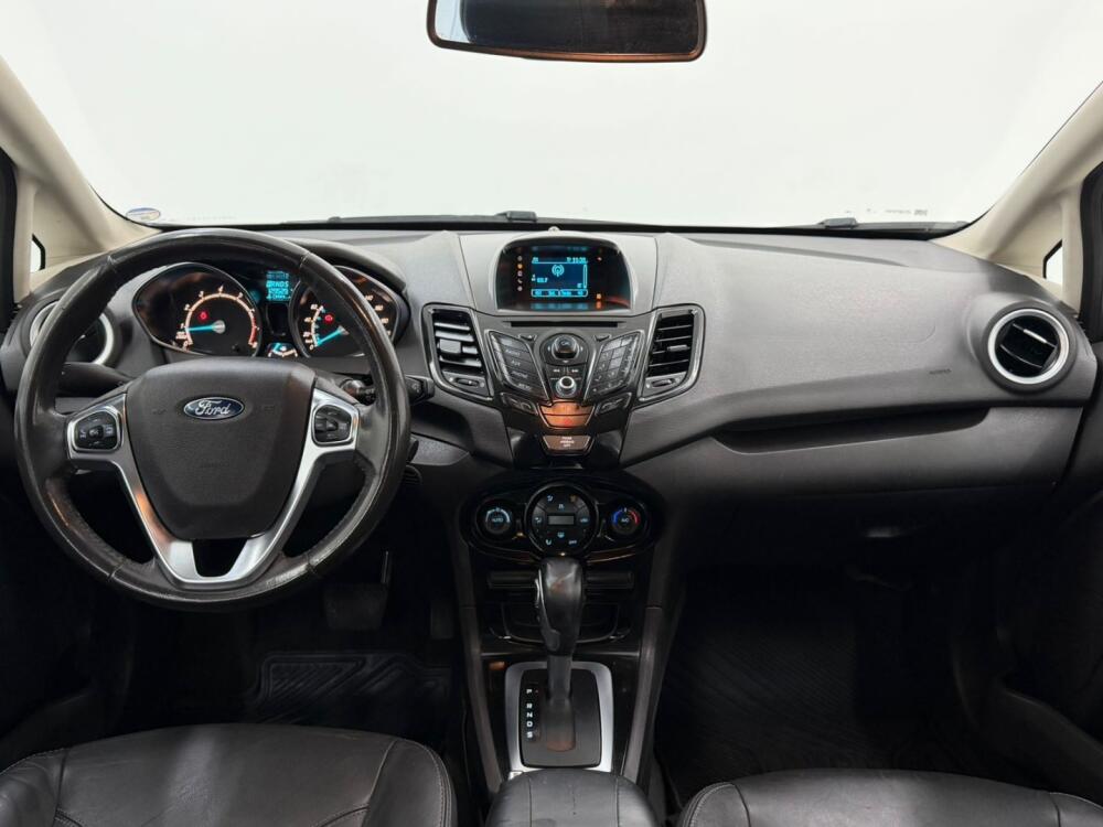 Ford Fiesta Sedan