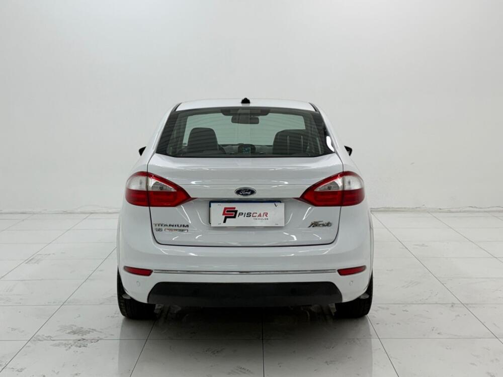 Ford Fiesta Sedan