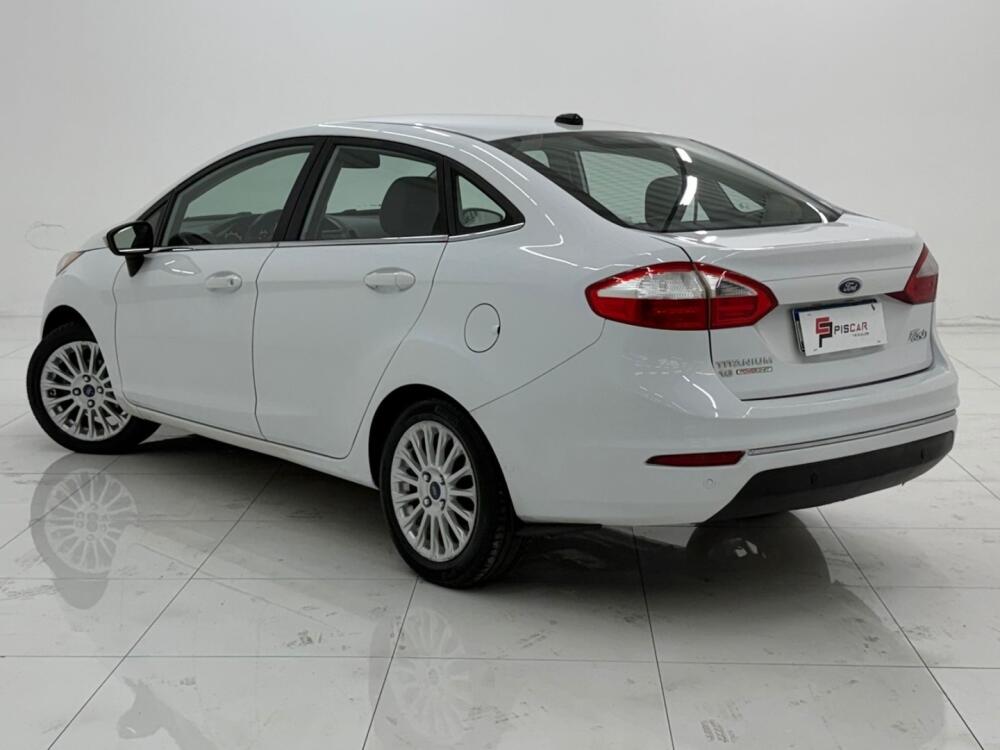 Ford Fiesta Sedan