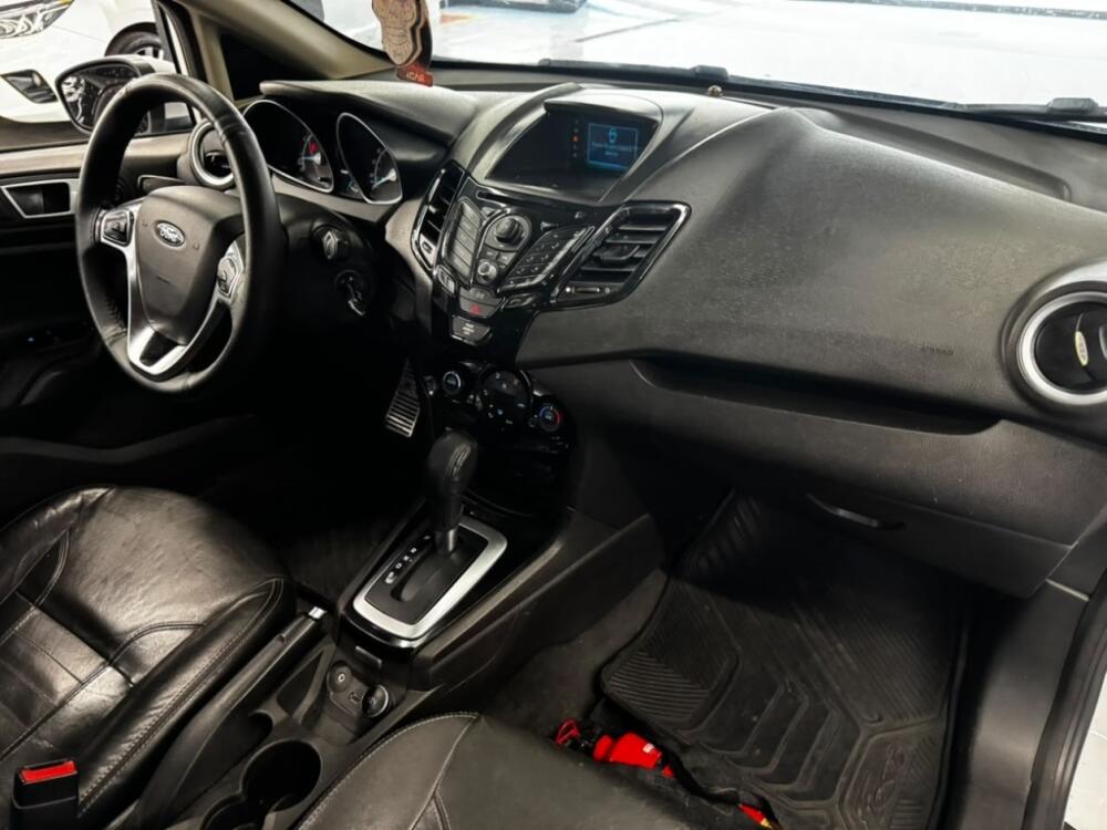Ford Fiesta Sedan
